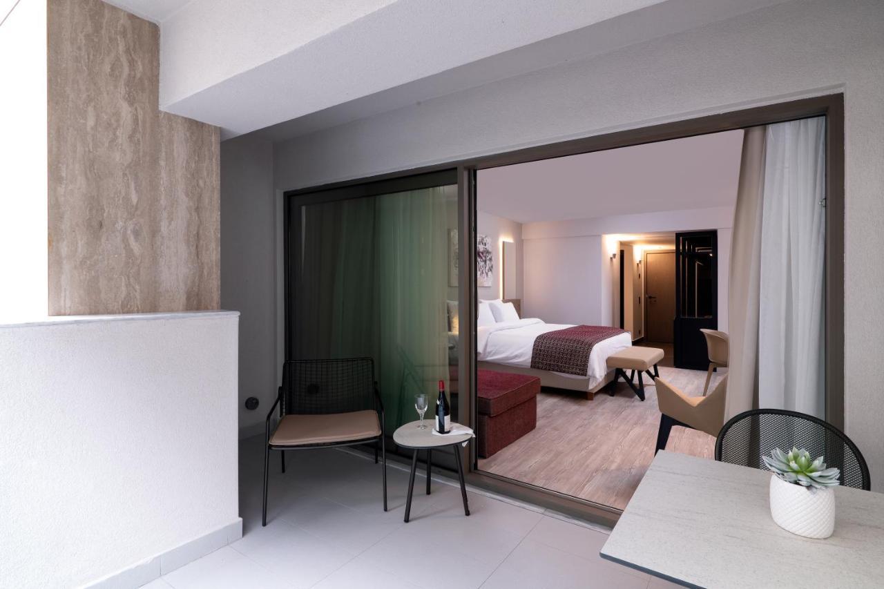 S Hotel Boutique Tesalónica Exterior foto Deluxe Room with Balcony
